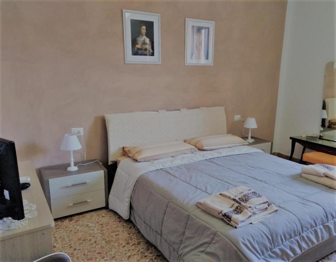 Sa Rosa E Su Trapperi Bed and Breakfast Oschiri Buitenkant foto